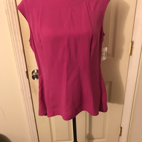 Top - Picture 4 of 6